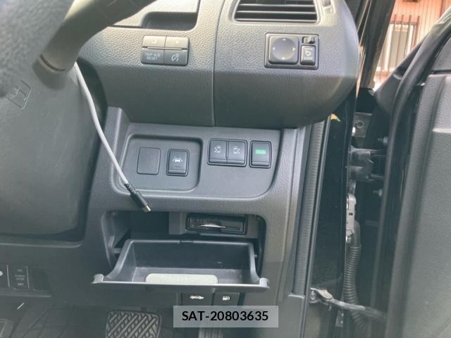 Nissan SERENA 2015-06 8628847-13