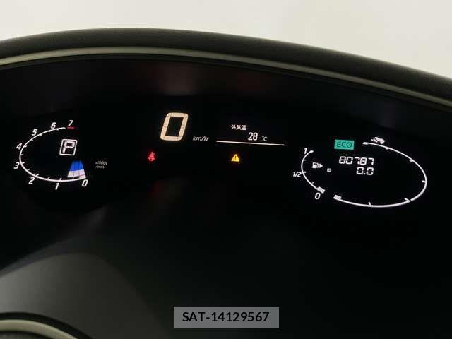 Nissan SERENA 2014-09 8628838-10