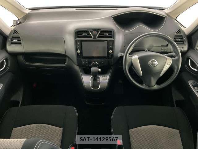 Nissan SERENA 2014-09 8628838-12