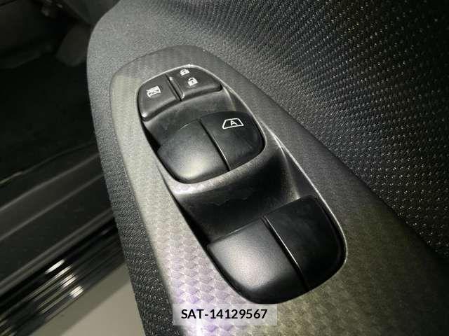 Nissan SERENA 2014-09 8628838-14