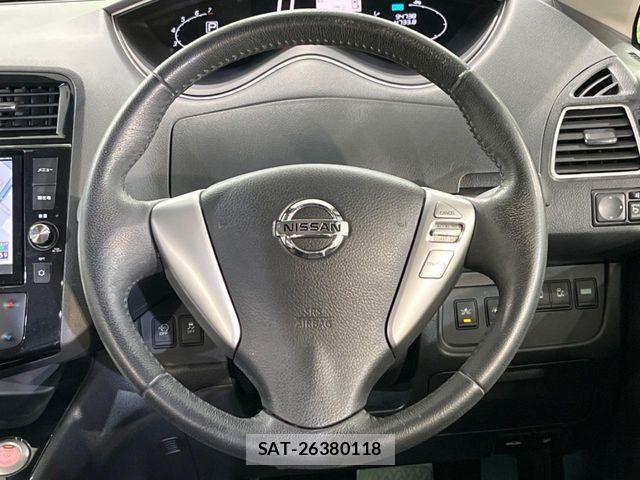 Nissan SERENA 2014-08 8628839-10