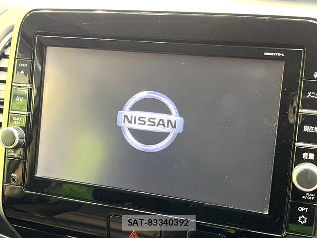 Nissan SERENA 2017-11 8628826-3