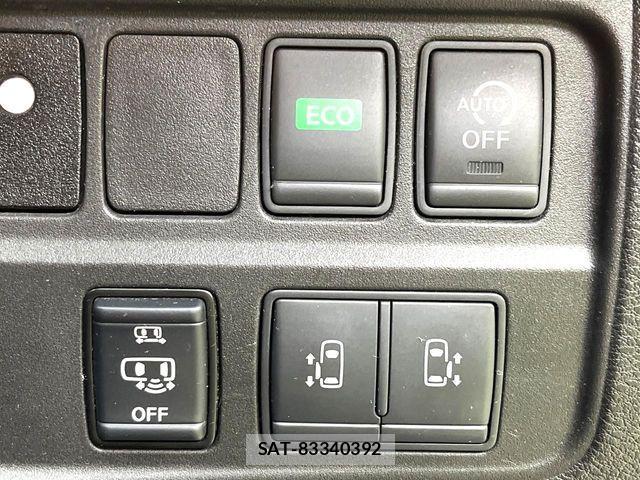 Nissan SERENA 2017-11 8628826-5