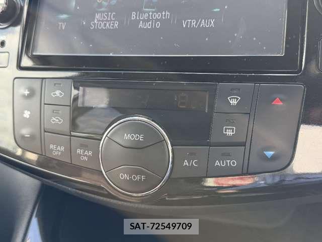 Nissan SERENA 2014-02 8628832-9