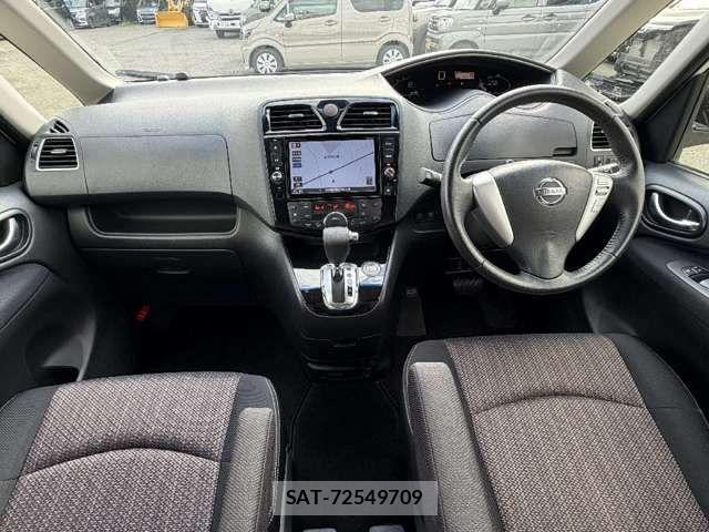 Nissan SERENA 2014-02 8628832-5