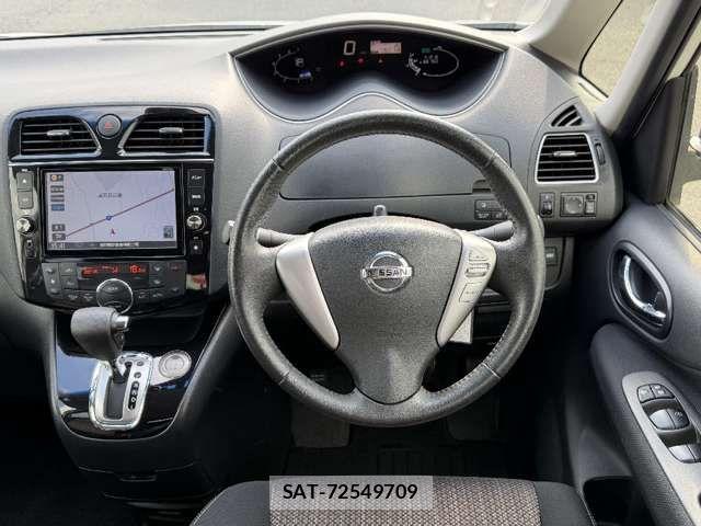 Nissan SERENA 2014-02 8628832-6