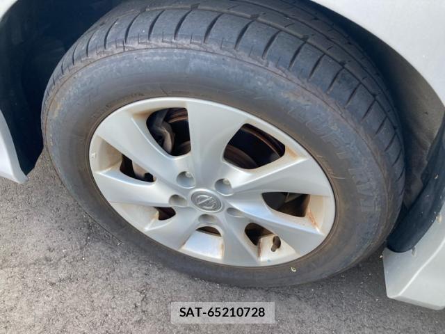 Nissan SERENA 2013-10 8628848-9