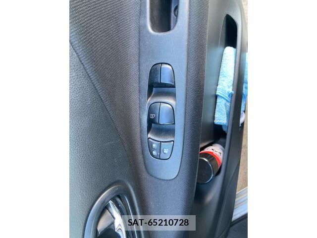 Nissan SERENA 2013-10 8628848-16