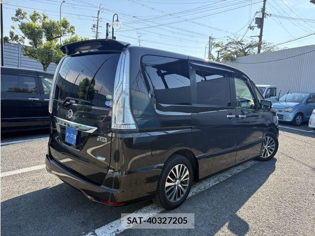 Nissan SERENA 2014-09 8628846-3