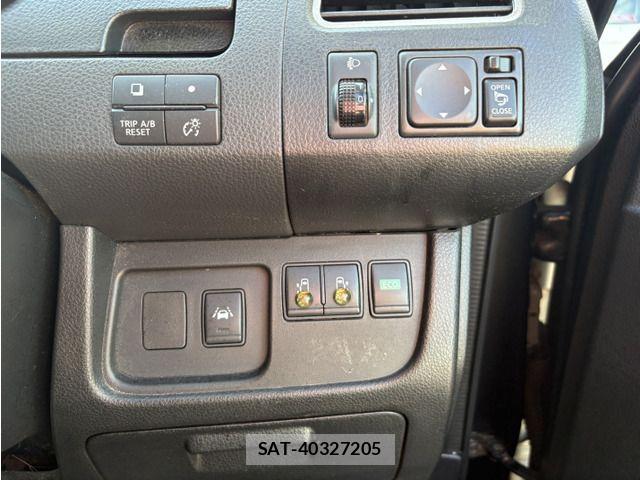 Nissan SERENA 2014-09 8628846-6