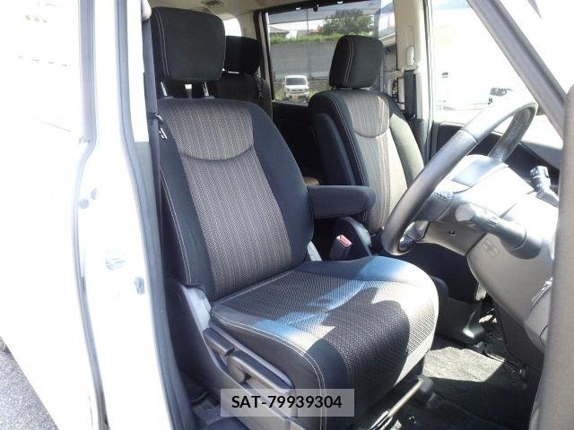 Nissan SERENA 2014-02 8628841-9