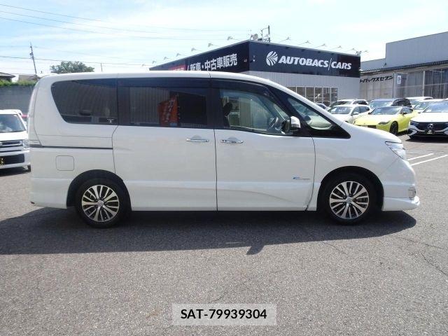 Nissan SERENA 2014-02 8628841-16