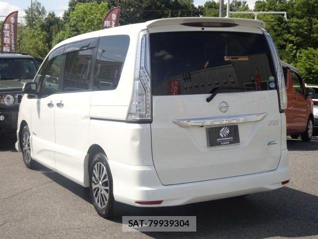 Nissan SERENA 2014-02 8628841-17
