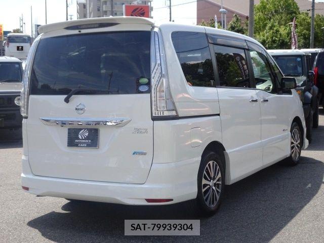 Nissan SERENA 2014-02 8628841-18