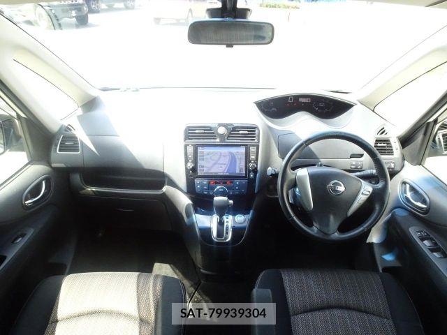 Nissan SERENA 2014-02 8628841-1