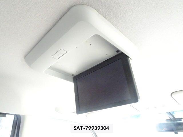 Nissan SERENA 2014-02 8628841-24