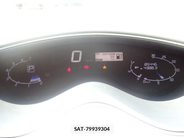 Nissan SERENA 2014-02 8628841-29