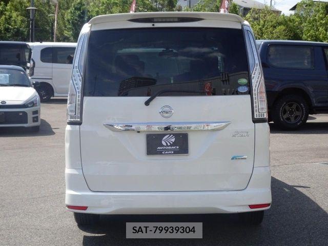 Nissan SERENA 2014-02 8628841-4