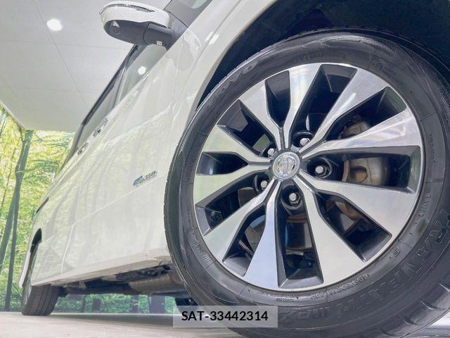 Nissan SERENA 2017-09 8628828-13