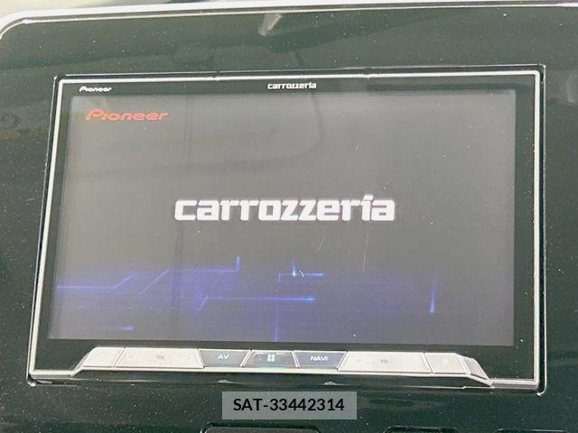 Nissan SERENA 2017-09 8628828-3