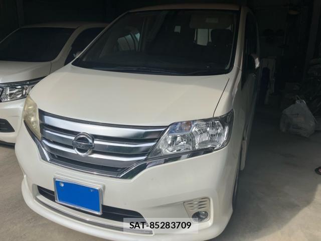 Nissan SERENA 2013-08 8661510-0