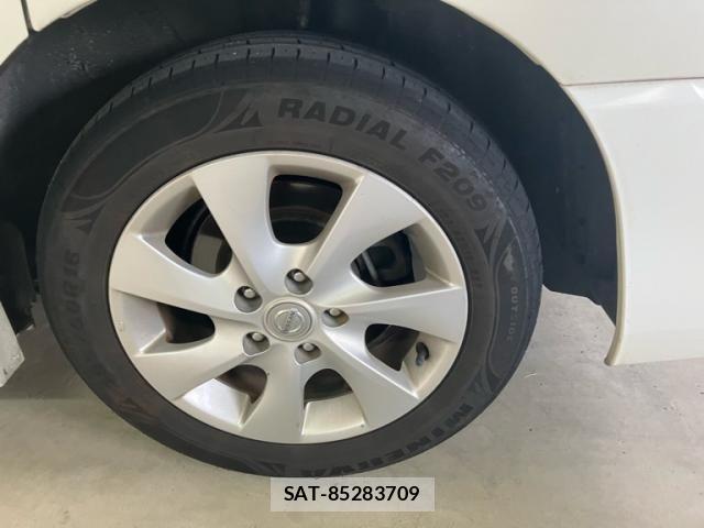 Nissan SERENA 2013-08 8661510-9