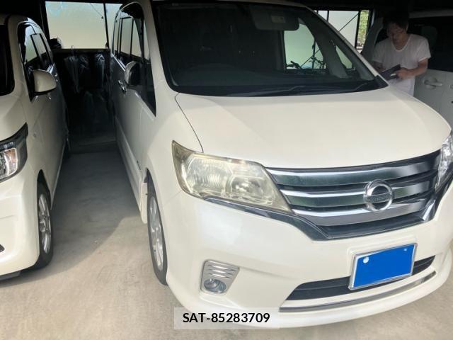Nissan SERENA 2013-08 8661510-1