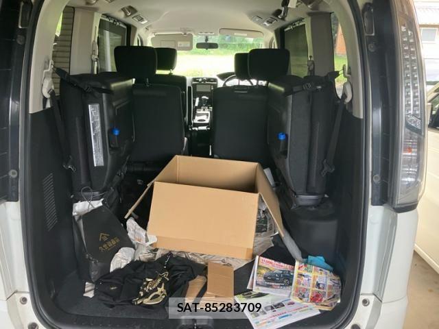 Nissan SERENA 2013-08 8661510-6