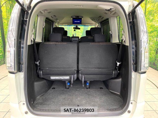 Nissan SERENA 2015-08 8661494-10
