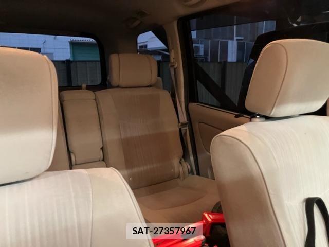 Nissan SERENA 2013-06 8666895-13