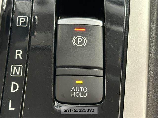 Nissan SERENA 2018-12 8661483-10
