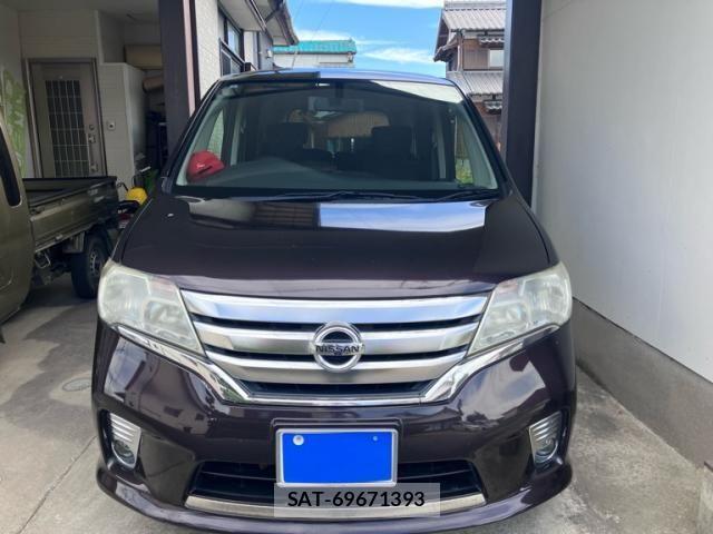 Nissan SERENA 2013-12 8666894-0