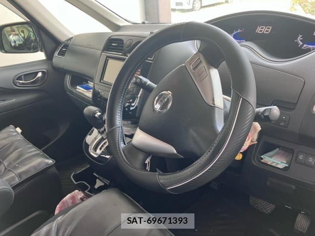Nissan SERENA 2013-12 8666894-10