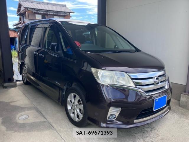 Nissan SERENA 2013-12 8666894-1