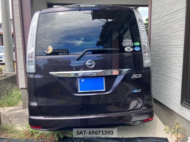 Nissan SERENA 2013-12 8666894-7
