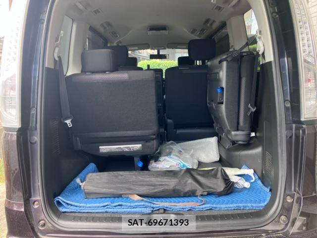 Nissan SERENA 2013-12 8666894-8
