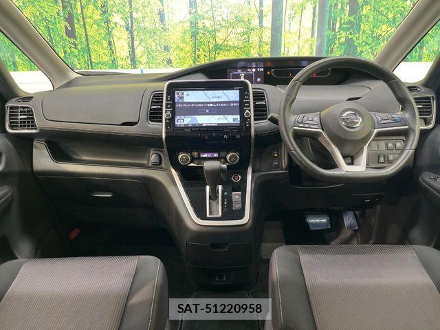 Nissan SERENA 2018-09 8666886-1