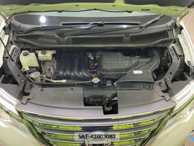 Nissan SERENA 2015-09 8661496-17