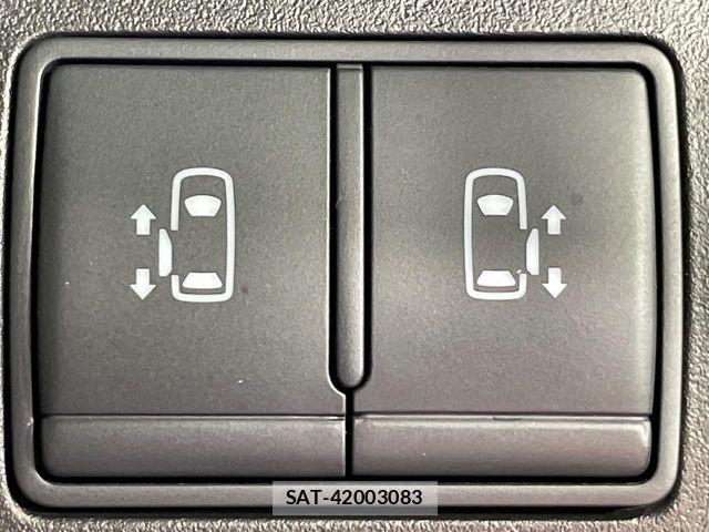 Nissan SERENA 2015-09 8661496-5