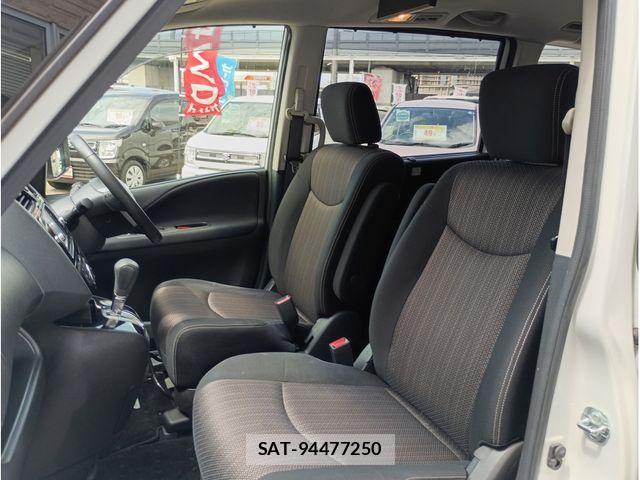 Nissan SERENA 2014-02 8666893-11