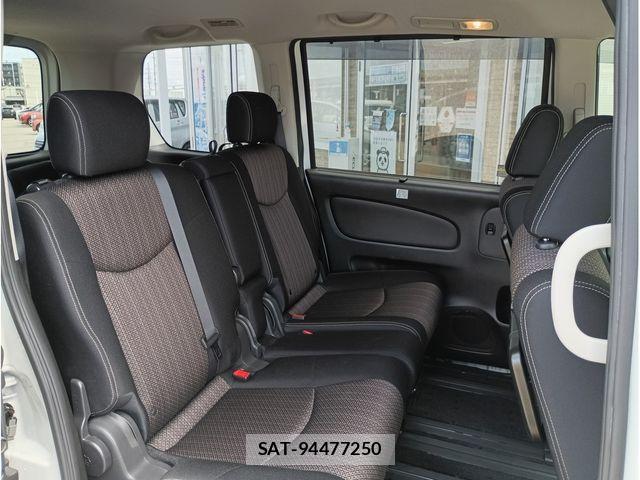 Nissan SERENA 2014-02 8666893-12