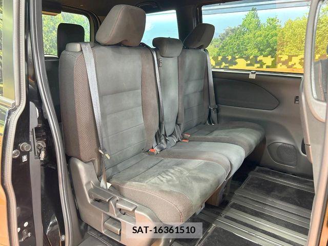 Nissan SERENA 2018-02 8661479-9