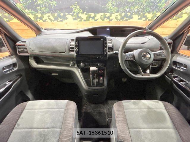 Nissan SERENA 2018-02 8661479-1