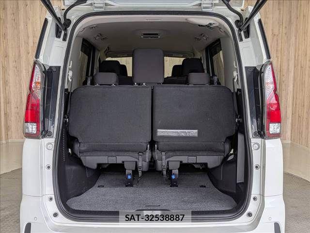 Nissan SERENA 2018-06 8661484-9