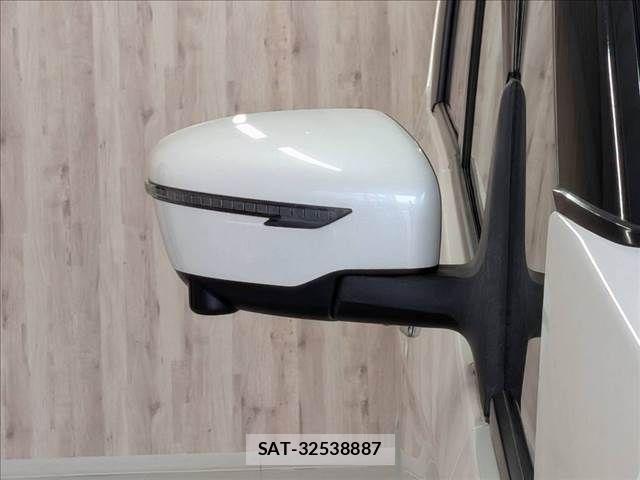 Nissan SERENA 2018-06 8661484-26