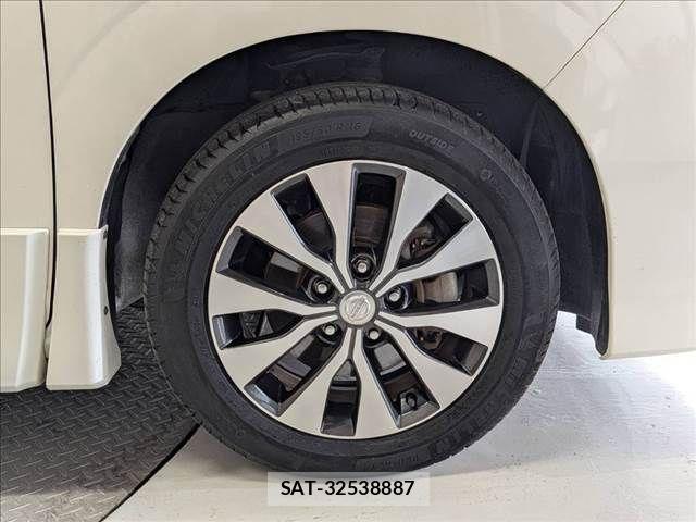Nissan SERENA 2018-06 8661484-29