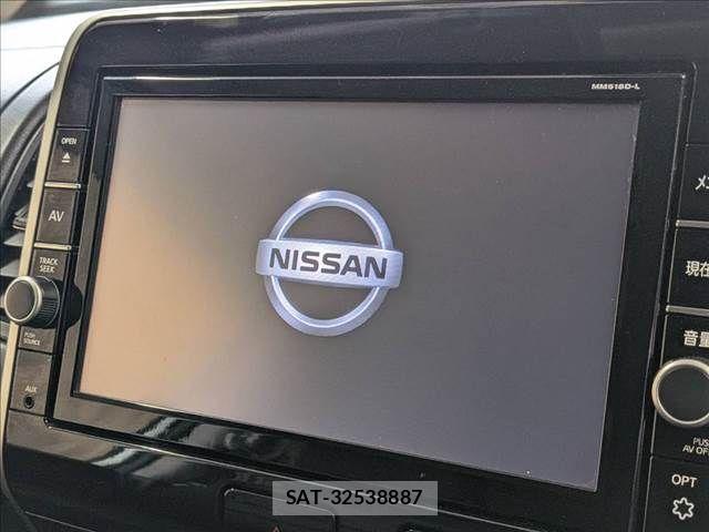 Nissan SERENA 2018-06 8661484-3