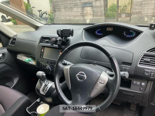 Nissan SERENA 2012-08 8661509-11