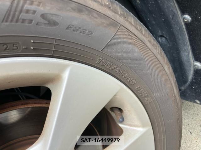 Nissan SERENA 2012-08 8661509-8