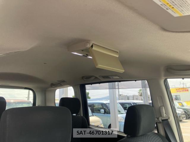 Nissan SERENA 2013-11 8661511-9